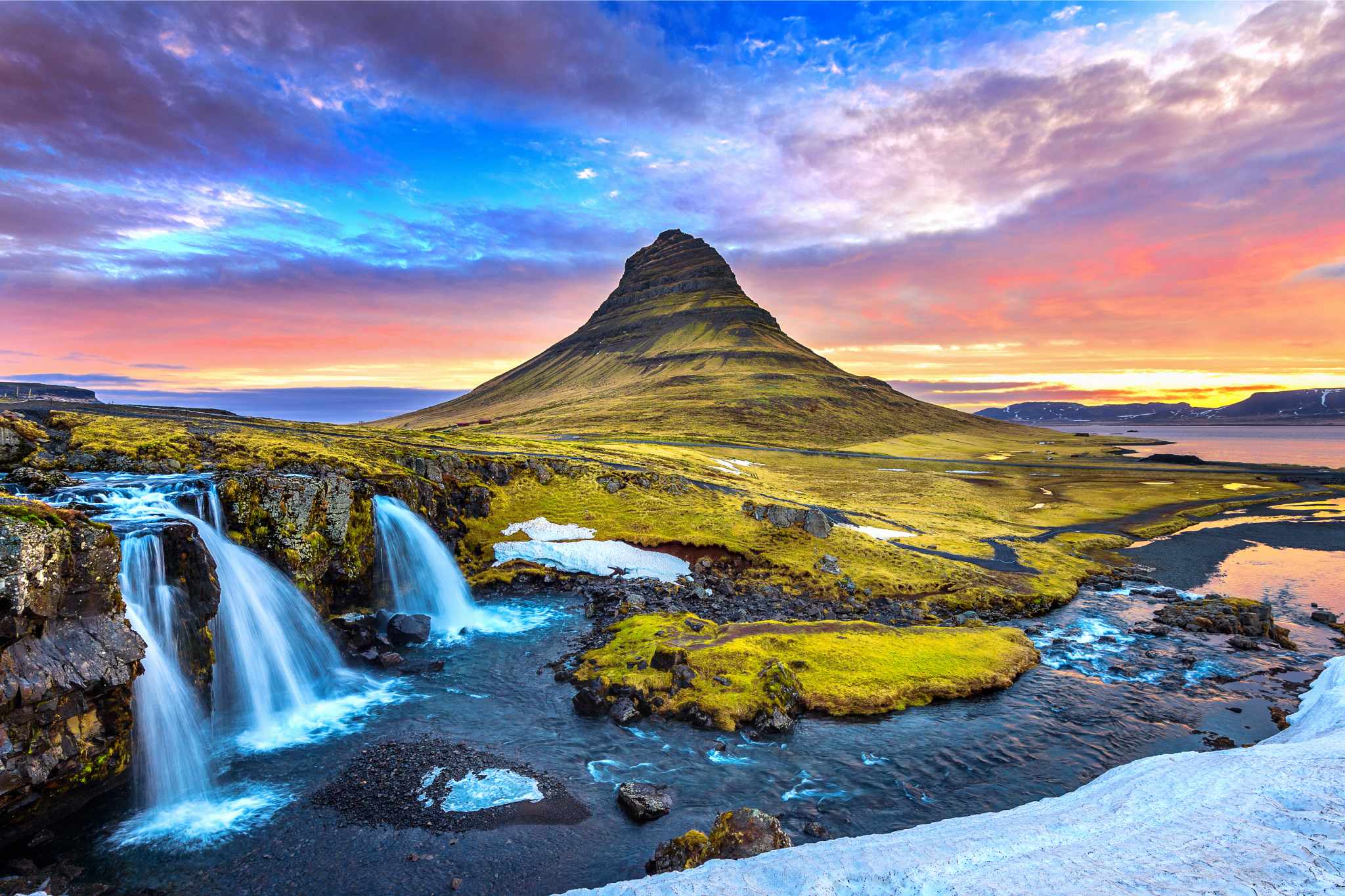 Discover the Magic of Iceland: A 6 Nights & 7 Days Adventure